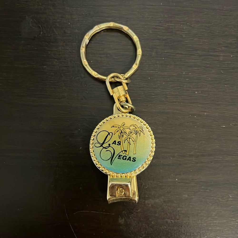Vintage Las Vegas Nail Trimmer Keychain Gold Tone  Metal